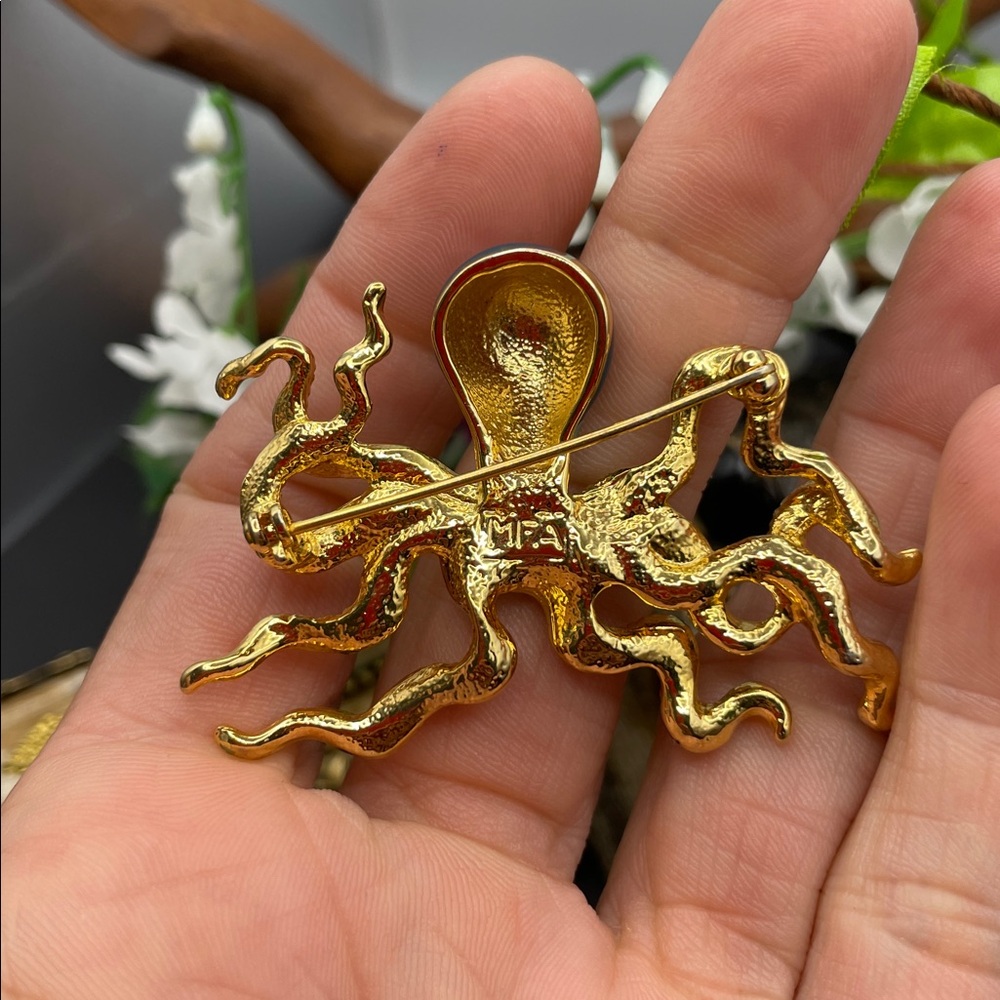 Museum of Fine Arts enameled octopus brooch vintage - Picture 7 of 7